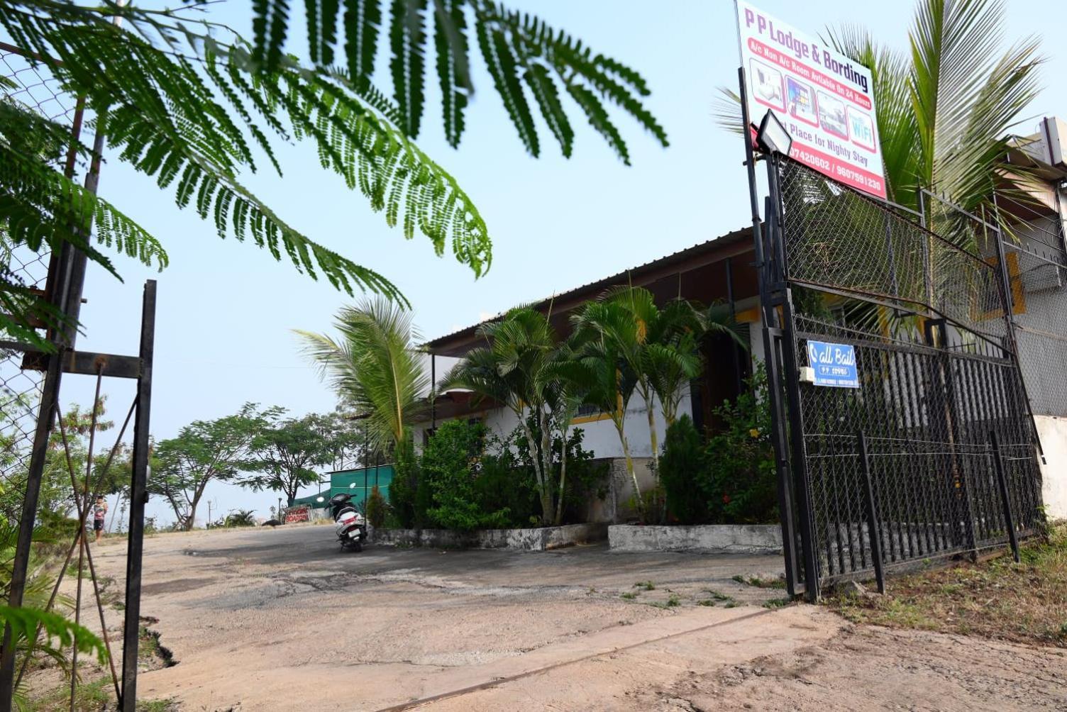 P P Lodging Mangvadi Bagian luar foto